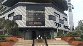 西安万科金域办公室自动门
