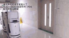 机器人配合自动门来往输液配置区和病房之间送药