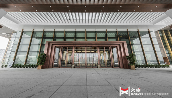 杭州国际博览中心玻璃铜门