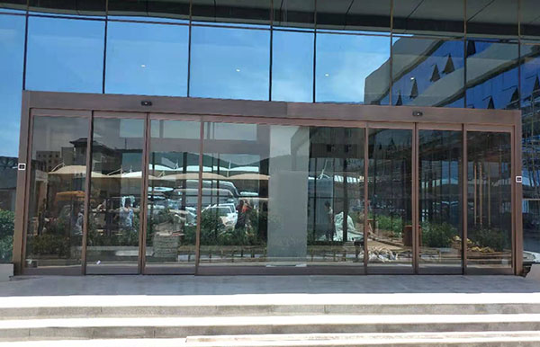 延安市交通安全宣传教育基地自动门，玻璃感应门